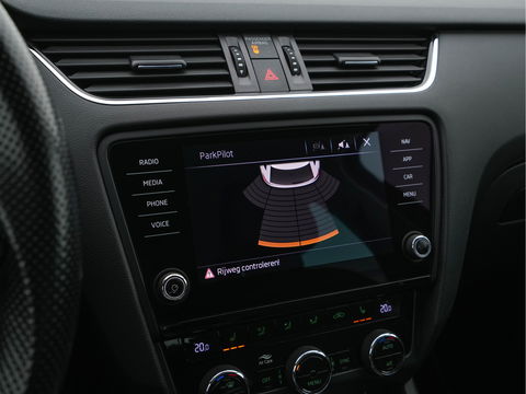 Škoda Octavia Combi 1.6 TDI Greentech Clever Edition *NAVI-FULLMAP | AMUNDSEN-AUDIO | ECC | CRUISE | DAB | APP-CONNECT | PDC | 1/2-LEATHER | COMFORT-SEATS | 16'' ALU*
