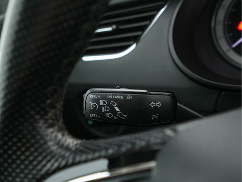 Škoda Octavia Combi 1.6 TDI Greentech Clever Edition *NAVI-FULLMAP | AMUNDSEN-AUDIO | ECC | CRUISE | DAB | APP-CONNECT | PDC | 1/2-LEATHER | COMFORT-SEATS | 16'' ALU*