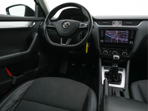 Škoda Octavia Combi 1.6 TDI Greentech Clever Edition *NAVI-FULLMAP | AMUNDSEN-AUDIO | ECC | CRUISE | DAB | APP-CONNECT | PDC | 1/2-LEATHER | COMFORT-SEATS | 16'' ALU*