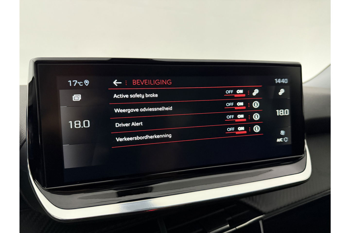Peugeot 2008 1.2 PureTech 360 Camera Carplay LED Virtual Clima Cruise Navi PDC 17''LMV