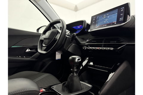 Peugeot 2008 1.2 PureTech 360 Camera Carplay LED Virtual Clima Cruise Navi PDC 17''LMV