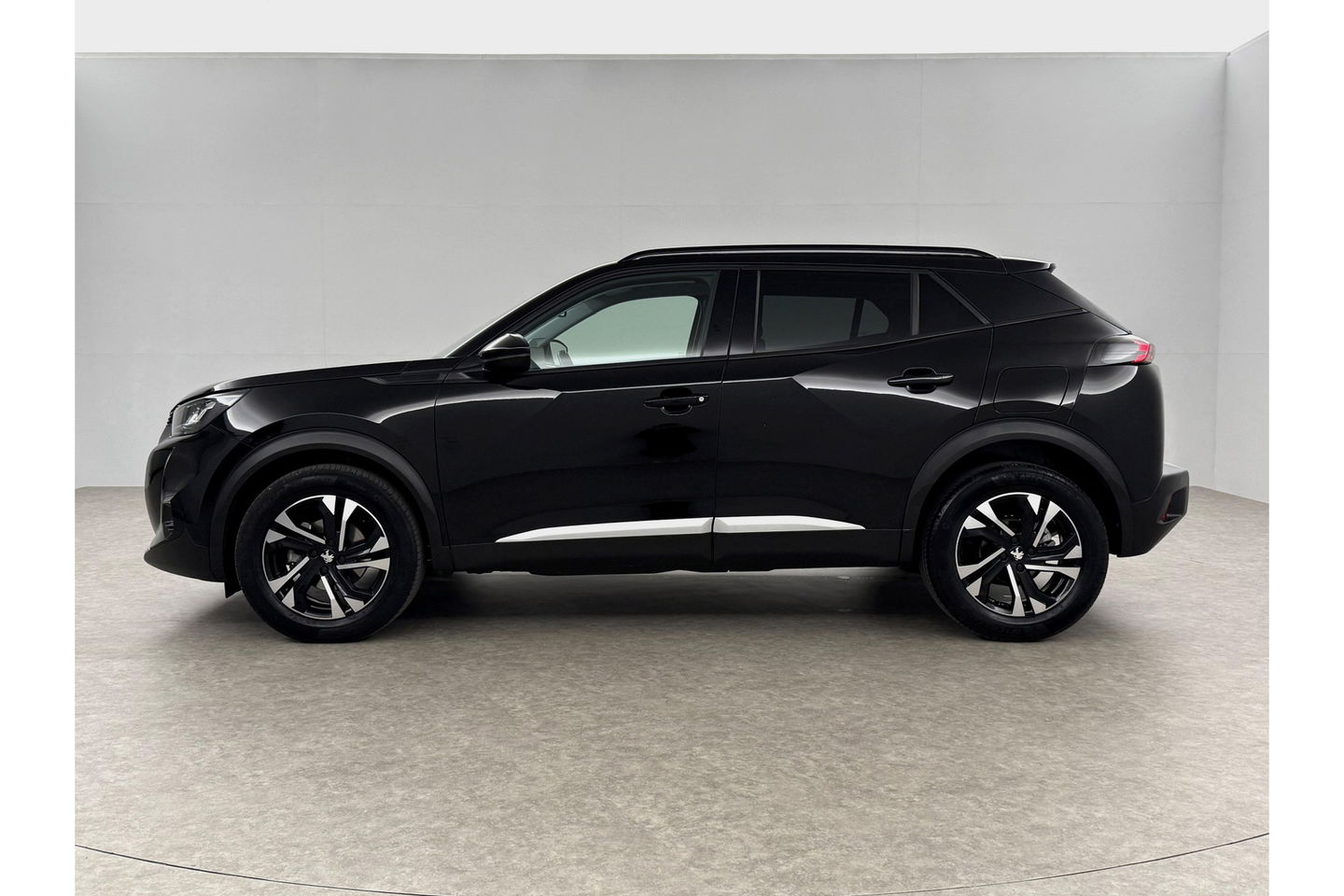 Peugeot 2008 1.2 PureTech 360 Camera Carplay LED Virtual Clima Cruise Navi PDC 17''LMV