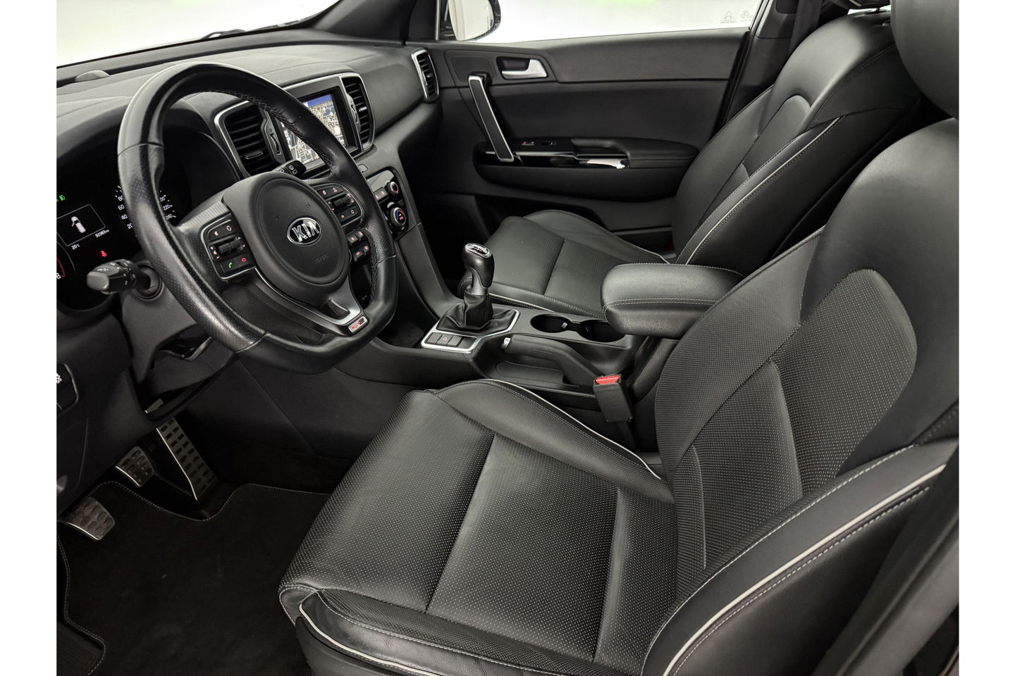 Kia Sportage 1.6 T-GDI GT-Line 177PK Camera LED Trekhaak Cruise Clima Leder Navi PDC 19"LMV