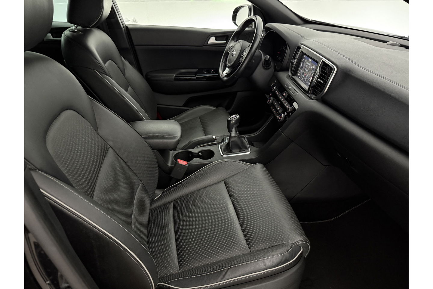 Kia Sportage 1.6 T-GDI GT-Line 177PK Camera LED Trekhaak Cruise Clima Leder Navi PDC 19"LMV