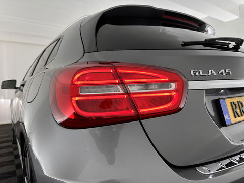 Mercedes-Benz GLA AMG 45 4MATIC *PANO | XENON | LEATHER-ALCANTARA | MEMORY-PACK | HARMAN/KARDON-AUDIO | KEYLESS |  CAMERA | SPORT-SEATS | HEATED-SEATS | NAVI-FULLMAP | SHIFT-PADDLES  | ECC | PDC | CRUISE | 20''ALU*