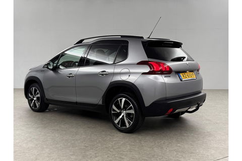 Peugeot 2008 1.2 110PK PureTech GT-Line Sfeerverl. Camera Carplay LED Pano Trekhaak Clima Cruise Navi PDC 17''LMV