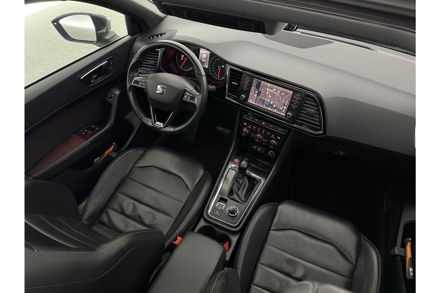SEAT Ateca 1.4 EcoTSI Xcellence 150PK Pano Sfeer Carplay Clima Cruise 360Camera Navi 19"LMV LED PDC