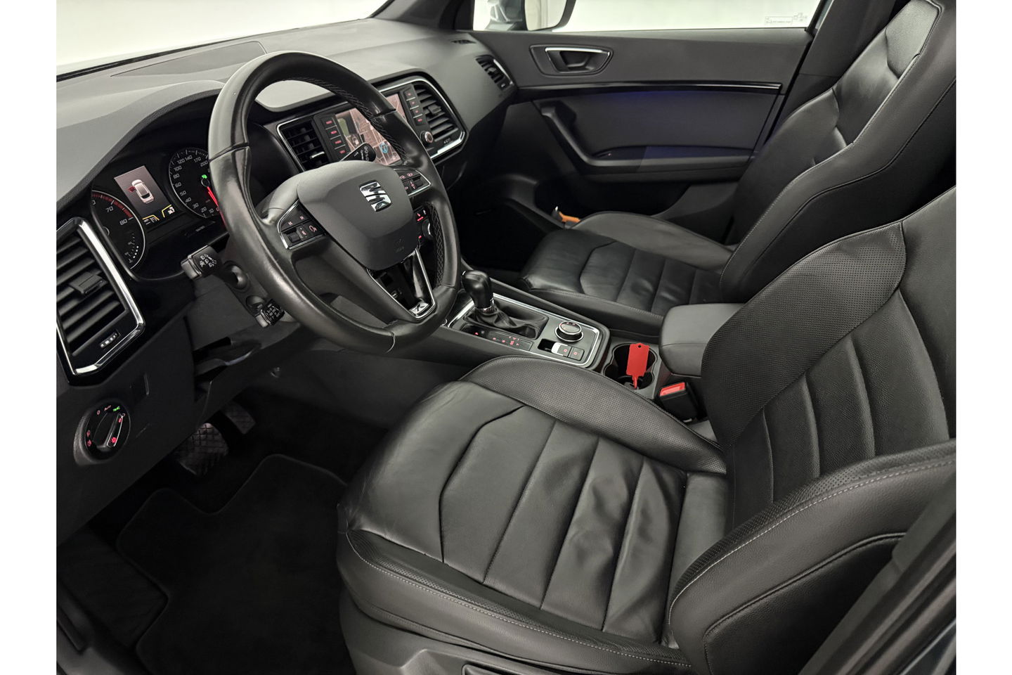SEAT Ateca 1.4 EcoTSI Xcellence 150PK Pano Sfeer Carplay Clima Cruise 360Camera Navi 19"LMV LED PDC
