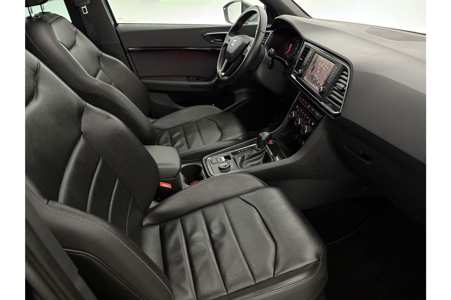 SEAT Ateca 1.4 EcoTSI Xcellence 150PK Pano Sfeer Carplay Clima Cruise 360Camera Navi 19"LMV LED PDC