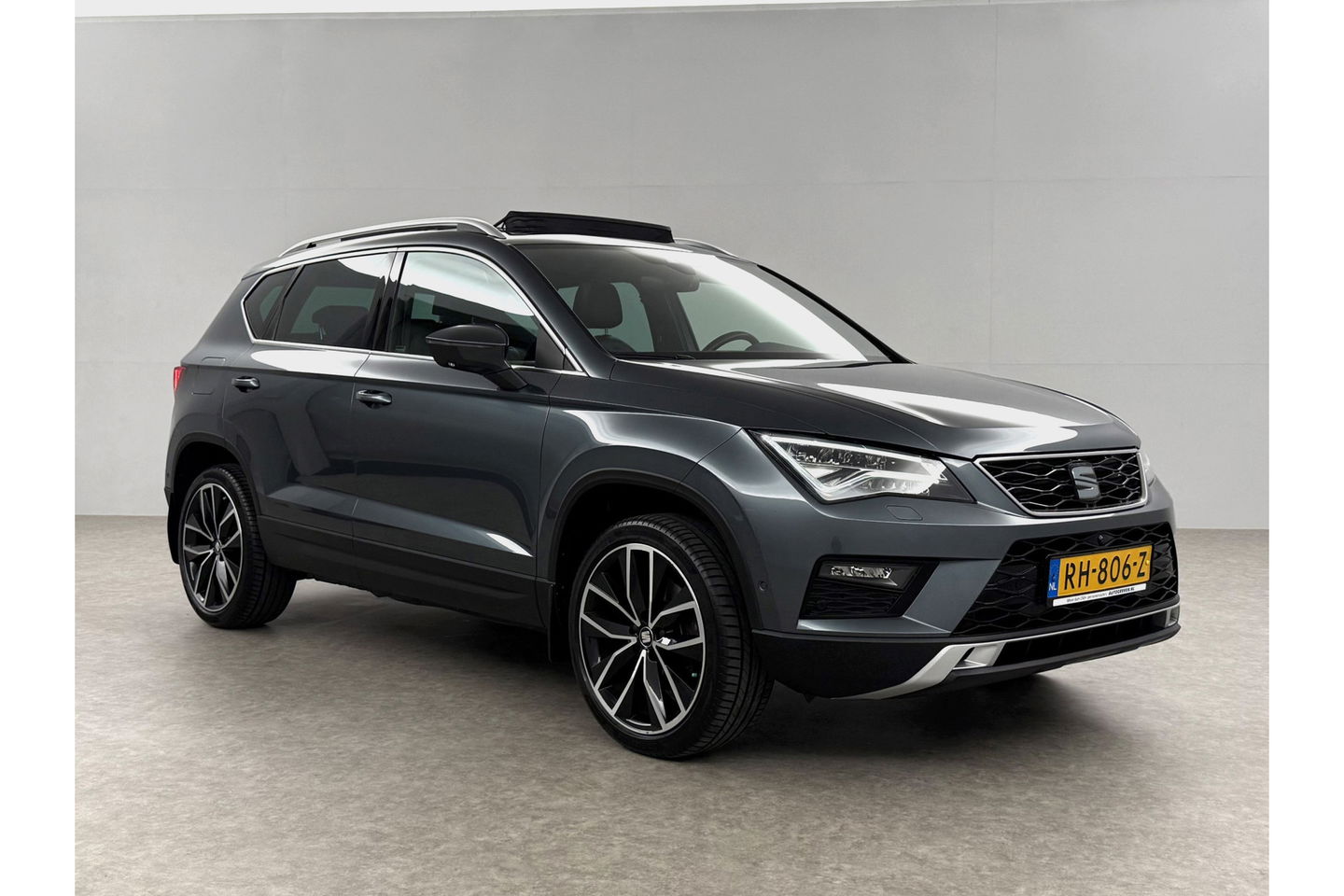 SEAT Ateca 1.4 EcoTSI Xcellence 150PK Pano Sfeer Carplay Clima Cruise 360Camera Navi 19"LMV LED PDC