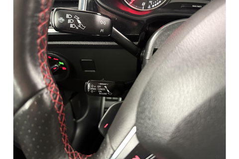SEAT Ateca 1.5 TSI FR Business Intense 150PK 360Camera Sfeer Carplay Virtual LED Clima Cruise Navi  PDC 19"LMV