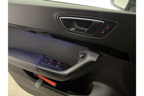 SEAT Ateca 1.5 TSI FR Business Intense 150PK 360Camera Sfeer Carplay Virtual LED Clima Cruise Navi  PDC 19"LMV