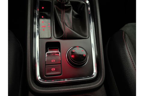 SEAT Ateca 1.5 TSI FR Business Intense 150PK 360Camera Sfeer Carplay Virtual LED Clima Cruise Navi  PDC 19"LMV