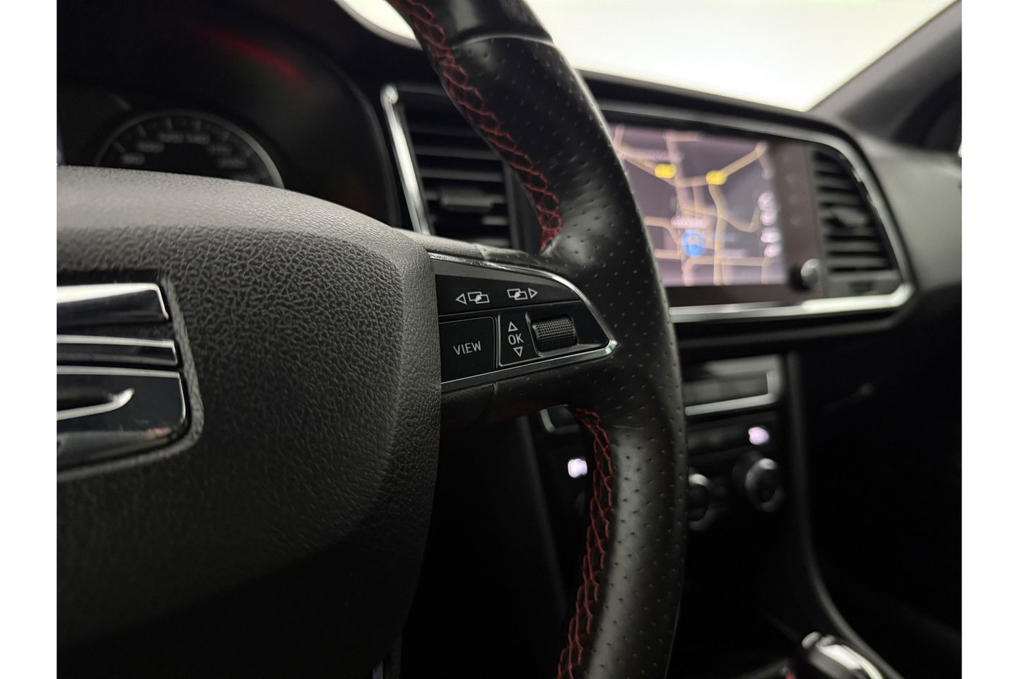 SEAT Ateca 1.5 TSI FR Business Intense 150PK 360Camera Sfeer Carplay Virtual LED Clima Cruise Navi  PDC 19"LMV