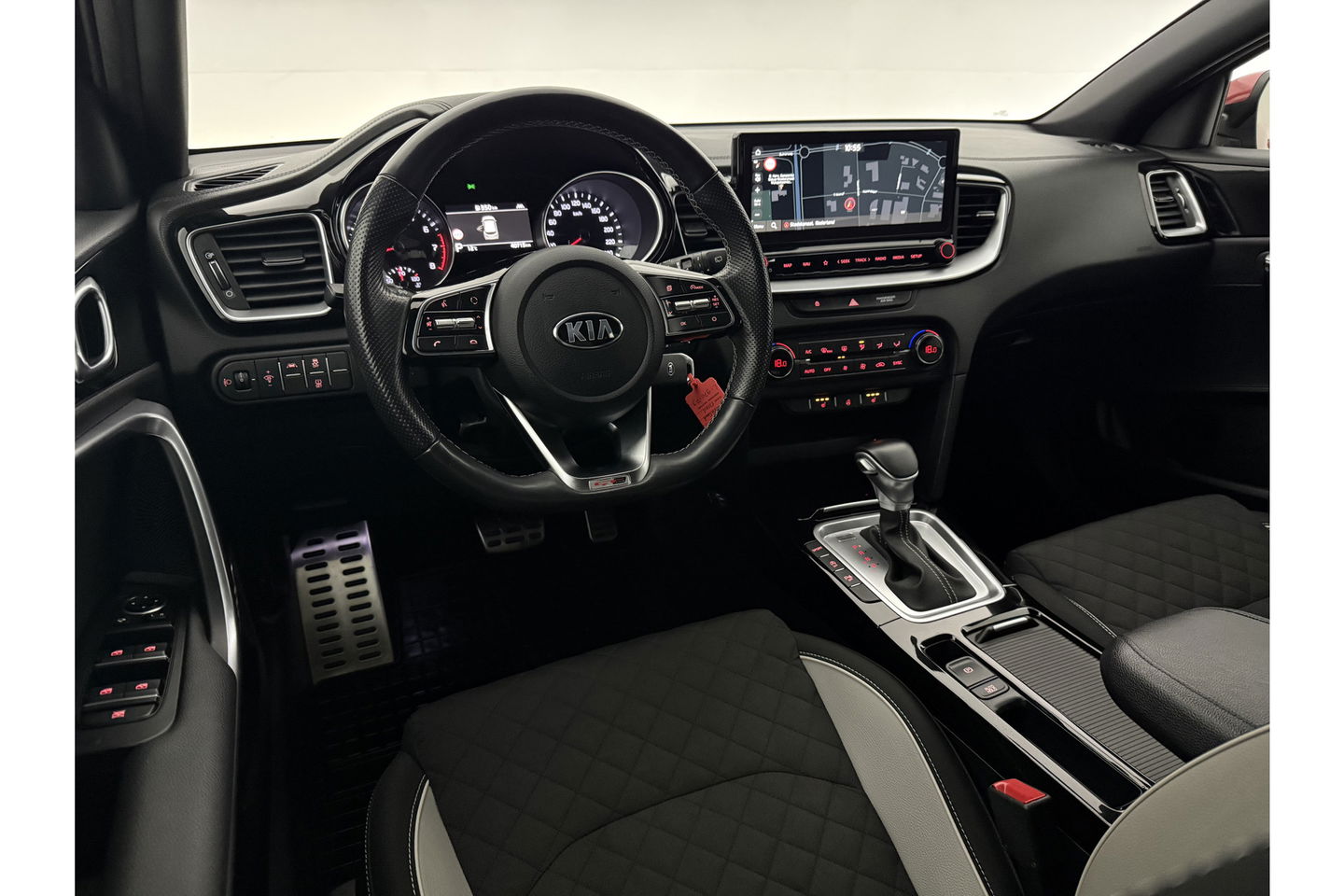 Kia pro_cee'd 1.4 T-GDI 140PK GT-Line Camera Carplay LED Virtual Clima Cruise Navi PDC 17''LMV