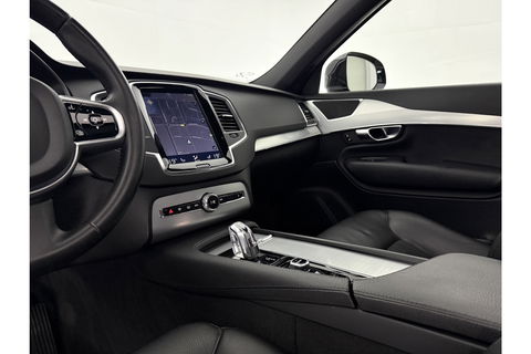 Volvo XC90 2.0 T8 Twin Engine AWD Inscription 7P 358PK Pano Trekhaak Carplay LED Virtual Camera Clima Cruise Navi PDC 21''LMV