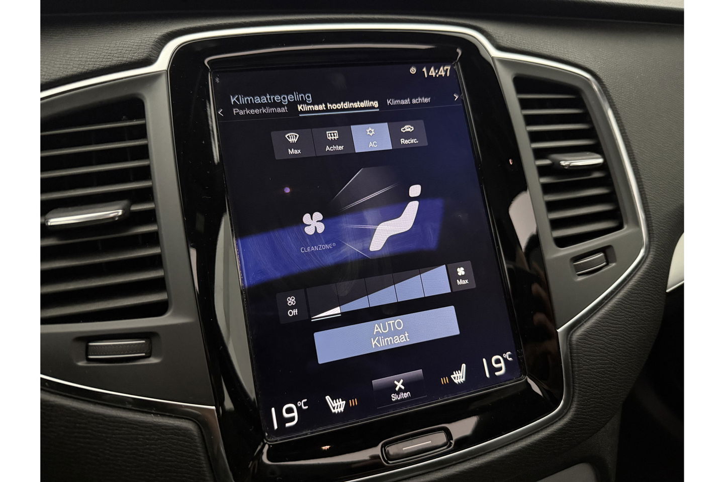 Volvo XC90 2.0 T8 Twin Engine AWD Inscription 7P 358PK Pano Trekhaak Carplay LED Virtual Camera Clima Cruise Navi PDC 21''LMV