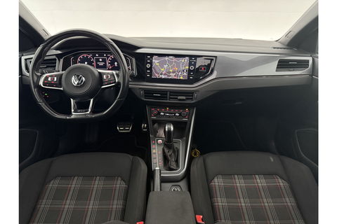 Volkswagen Polo 2.0 TSI GTI | beats-audio | 200PK Pano LED DSG Virtual Camera Carplay Clima Cruise Navi PDC 18''LMV