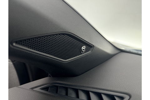Volkswagen Polo 2.0 TSI GTI | beats-audio | 200PK Pano LED DSG Virtual Camera Carplay Clima Cruise Navi PDC 18''LMV