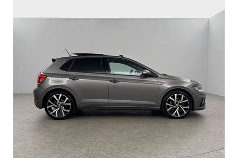 Volkswagen Polo 2.0 TSI GTI | beats-audio | 200PK Pano LED DSG Virtual Camera Carplay Clima Cruise Navi PDC 18''LMV