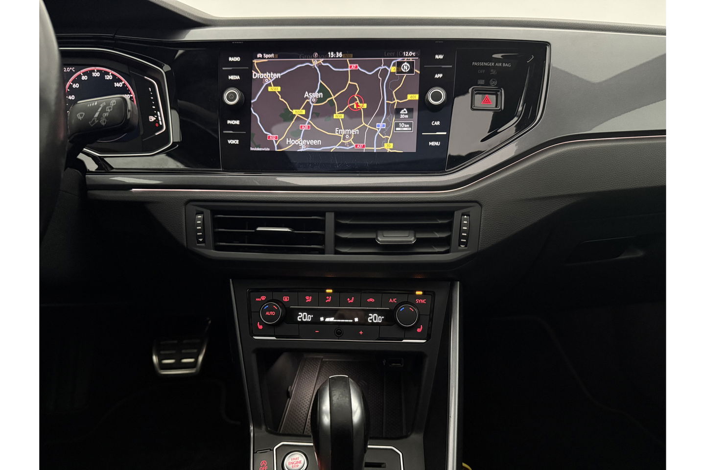 Volkswagen Polo 2.0 TSI GTI | beats-audio | 200PK Pano LED DSG Virtual Camera Carplay Clima Cruise Navi PDC 18''LMV