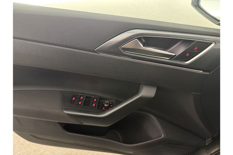 Volkswagen Polo 2.0 TSI GTI | beats-audio | 200PK Pano LED DSG Virtual Camera Carplay Clima Cruise Navi PDC 18''LMV