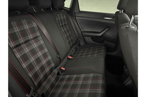 Volkswagen Polo 2.0 TSI GTI | beats-audio | 200PK Pano LED DSG Virtual Camera Carplay Clima Cruise Navi PDC 18''LMV