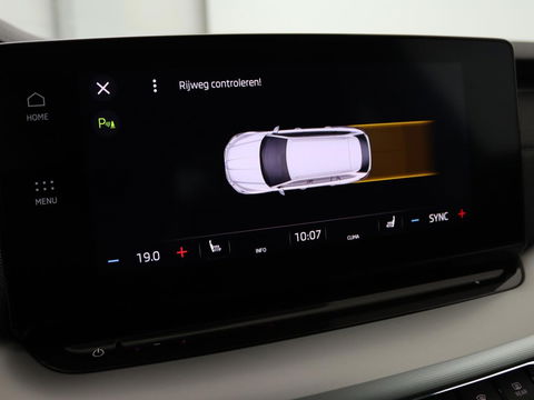 Škoda Octavia Combi 1.0 e-TSI Business Edition Plus | Apple Carplay | Cruise Control Adaptief | Navi | Sfeerverlichting |  Dodehoek Detectie | Stoelverwarming