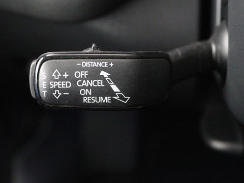 Škoda Octavia Combi 1.0 e-TSI Business Edition Plus | Apple Carplay | Cruise Control Adaptief | Navi | Sfeerverlichting |  Dodehoek Detectie | Stoelverwarming