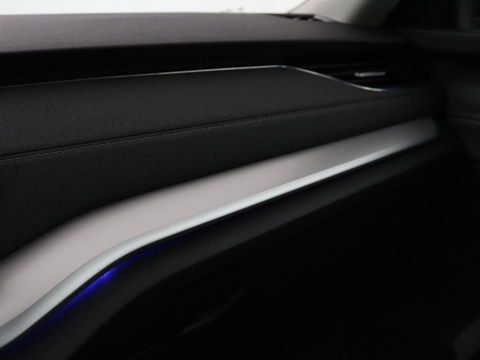 Škoda Octavia Combi 1.0 e-TSI Business Edition Plus | Apple Carplay | Cruise Control Adaptief | Navi | Sfeerverlichting |  Dodehoek Detectie | Stoelverwarming