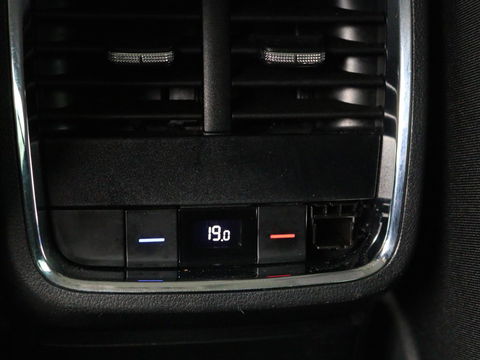 Škoda Octavia Combi 1.0 e-TSI Business Edition Plus | Apple Carplay | Cruise Control Adaptief | Navi | Sfeerverlichting |  Dodehoek Detectie | Stoelverwarming