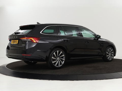 Škoda Octavia Combi 1.0 e-TSI Business Edition Plus | Apple Carplay | Cruise Control Adaptief | Navi | Sfeerverlichting |  Dodehoek Detectie | Stoelverwarming