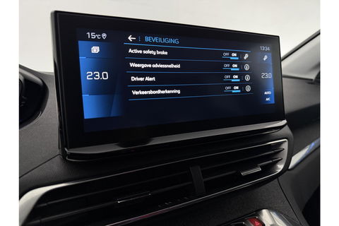 Peugeot 5008 1.2 PureTech Allure Pack | 7 Persoons | LED Trekhaak Sfeer Virtual 360Camera Carplay Clima Cruise Navi PDC 18''LMV