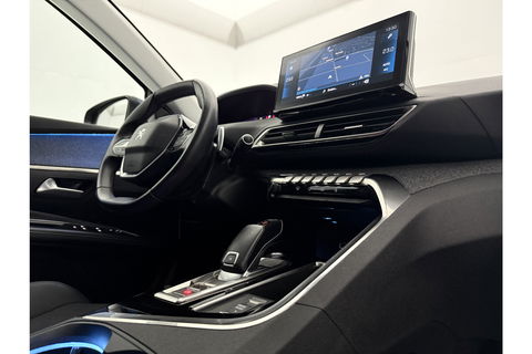 Peugeot 5008 1.2 PureTech Allure Pack | 7 Persoons | LED Trekhaak Sfeer Virtual 360Camera Carplay Clima Cruise Navi PDC 18''LMV