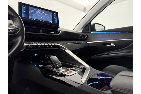 Peugeot 5008 1.2 PureTech Allure Pack | 7 Persoons | LED Trekhaak Sfeer Virtual 360Camera Carplay Clima Cruise Navi PDC 18''LMV