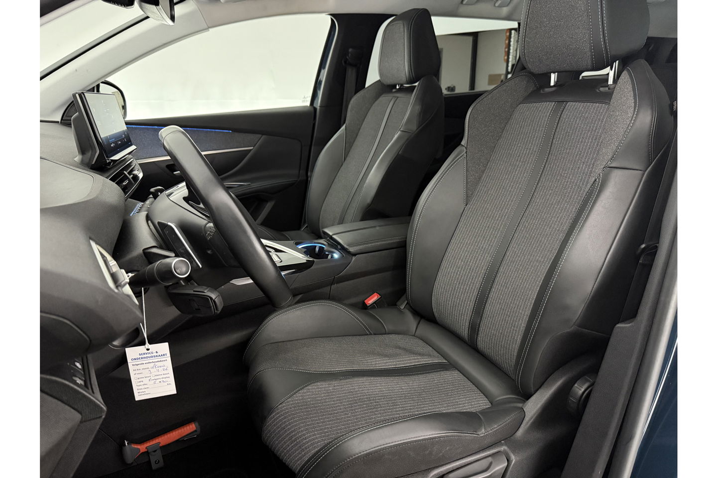 Peugeot 5008 1.2 PureTech Allure Pack | 7 Persoons | LED Trekhaak Sfeer Virtual 360Camera Carplay Clima Cruise Navi PDC 18''LMV