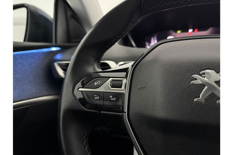 Peugeot 5008 1.2 PureTech Allure Pack | 7 Persoons | LED Trekhaak Sfeer Virtual 360Camera Carplay Clima Cruise Navi PDC 18''LMV