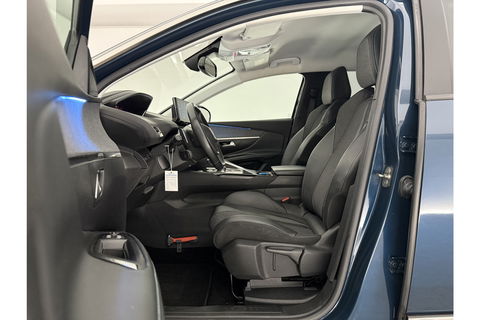 Peugeot 5008 1.2 PureTech Allure Pack | 7 Persoons | LED Trekhaak Sfeer Virtual 360Camera Carplay Clima Cruise Navi PDC 18''LMV
