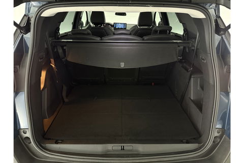 Peugeot 5008 1.2 PureTech Allure Pack | 7 Persoons | LED Trekhaak Sfeer Virtual 360Camera Carplay Clima Cruise Navi PDC 18''LMV