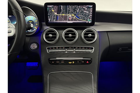 Mercedes-Benz C-Klasse 180 AMG 157PK Pano Sfeerverl. Virtual LED 18"LMV Clima Cruise Camera Carplay Navi PDC