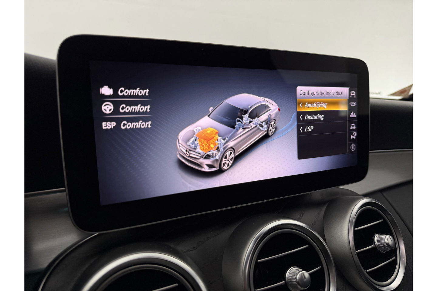 Mercedes-Benz C-Klasse 180 AMG 157PK Pano Sfeerverl. Virtual LED 18"LMV Clima Cruise Camera Carplay Navi PDC