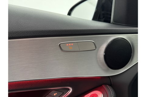 Mercedes-Benz C-Klasse 180 AMG 157PK Pano Sfeerverl. Virtual LED 18"LMV Clima Cruise Camera Carplay Navi PDC