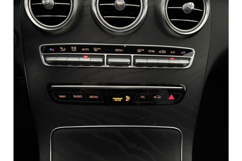 Mercedes-Benz C-Klasse 180 AMG 157PK Pano Sfeerverl. Virtual LED 18"LMV Clima Cruise Camera Carplay Navi PDC