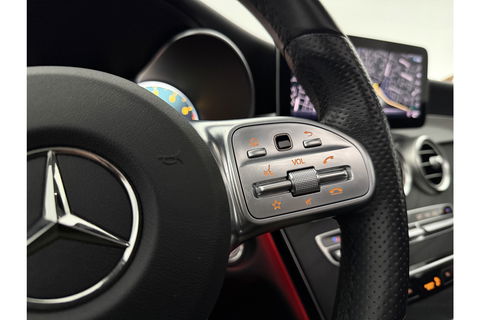 Mercedes-Benz C-Klasse 180 AMG 157PK Pano Sfeerverl. Virtual LED 18"LMV Clima Cruise Camera Carplay Navi PDC