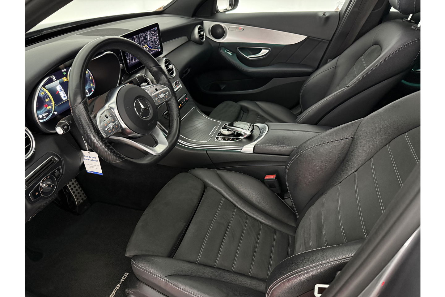 Mercedes-Benz C-Klasse 180 AMG 157PK Pano Sfeerverl. Virtual LED 18"LMV Clima Cruise Camera Carplay Navi PDC