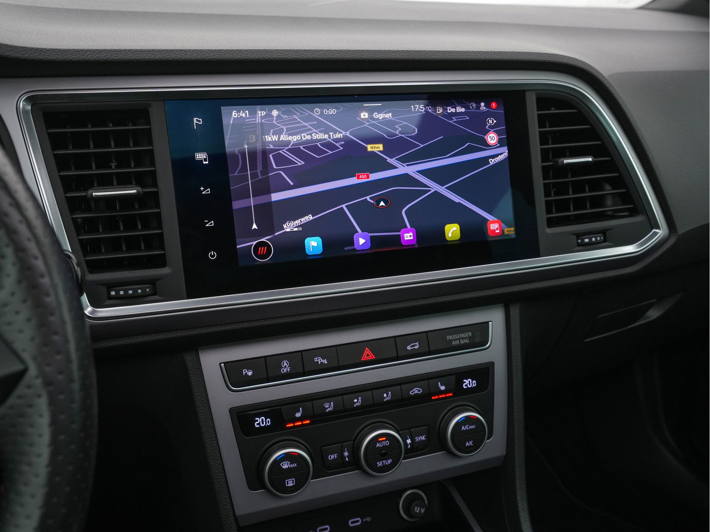 SEAT Ateca 1.5 TSI FR Business Intense *PANO | LEATHER-MICROFIBRE | FULL-LED | MEMORY-PACK | TOP-VIEW | BEATS-AUDIO | DIGI-COCKPIT | NAVI-FULLMAP | SPORT-SEATS | DAB+ | KEYLESS | CARPLAY | ECC | HEATED-SEATS | PDC | 18''ALU*