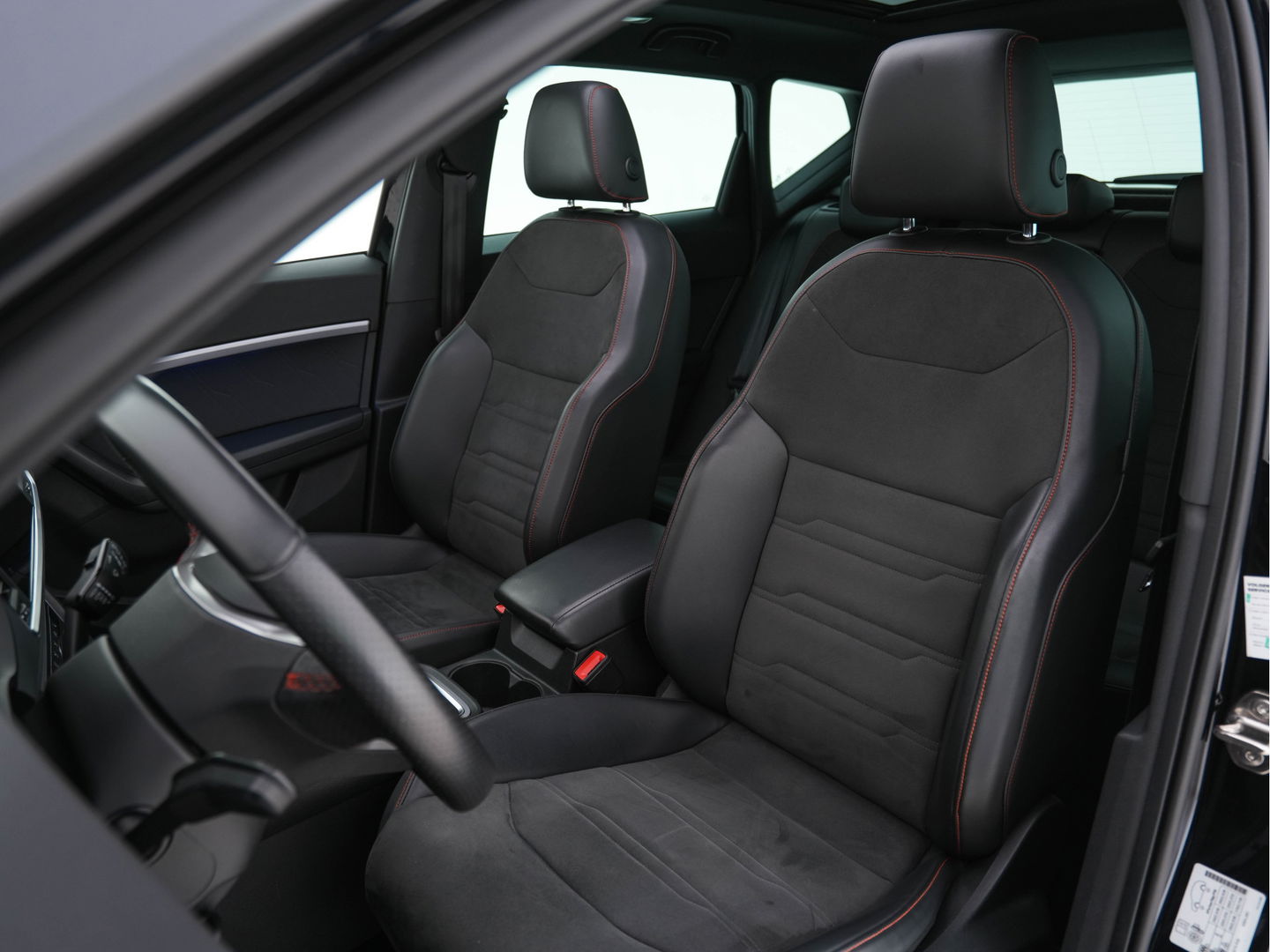 SEAT Ateca 1.5 TSI FR Business Intense *PANO | LEATHER-MICROFIBRE | FULL-LED | MEMORY-PACK | TOP-VIEW | BEATS-AUDIO | DIGI-COCKPIT | NAVI-FULLMAP | SPORT-SEATS | DAB+ | KEYLESS | CARPLAY | ECC | HEATED-SEATS | PDC | 18''ALU*