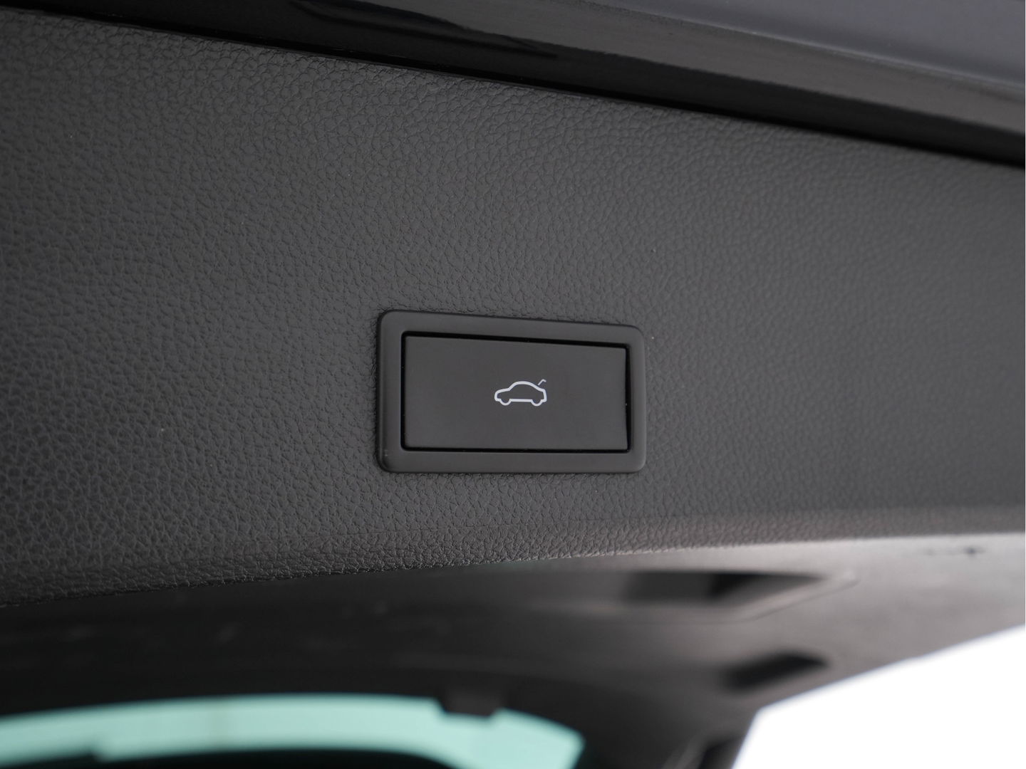 SEAT Ateca 1.5 TSI FR Business Intense *PANO | LEATHER-MICROFIBRE | FULL-LED | MEMORY-PACK | TOP-VIEW | BEATS-AUDIO | DIGI-COCKPIT | NAVI-FULLMAP | SPORT-SEATS | DAB+ | KEYLESS | CARPLAY | ECC | HEATED-SEATS | PDC | 18''ALU*