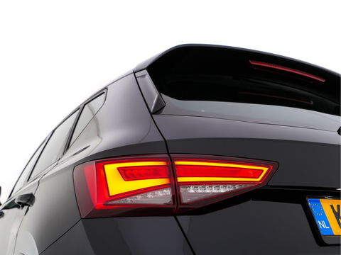 SEAT Ateca 1.5 TSI FR Business Intense *PANO | LEATHER-MICROFIBRE | FULL-LED | MEMORY-PACK | TOP-VIEW | BEATS-AUDIO | DIGI-COCKPIT | NAVI-FULLMAP | SPORT-SEATS | DAB+ | KEYLESS | CARPLAY | ECC | HEATED-SEATS | PDC | 18''ALU*