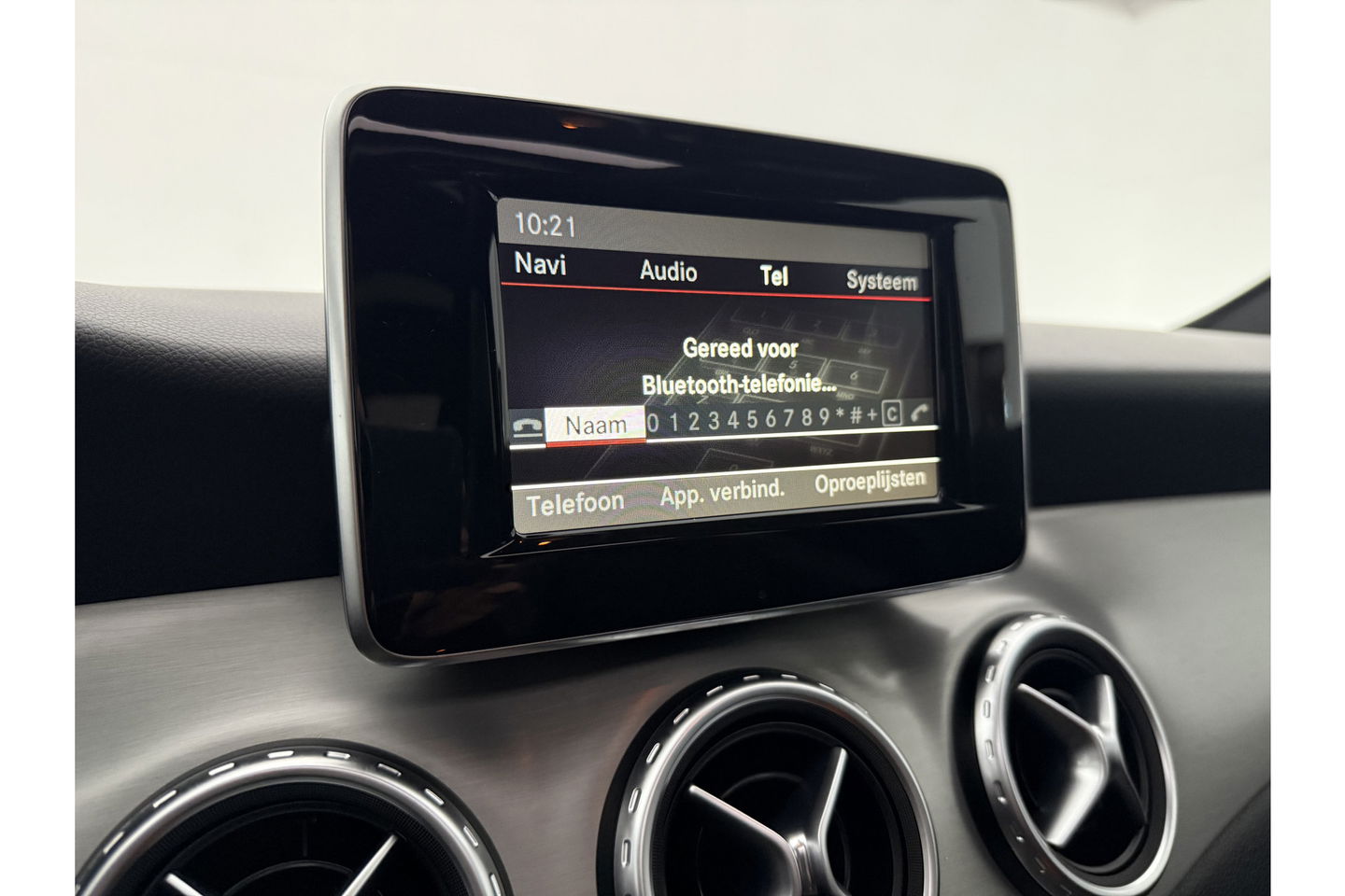 Mercedes-Benz GLA 200 AMG 157PK Pano LED Airco Cruise Navi PDC 19''LMV